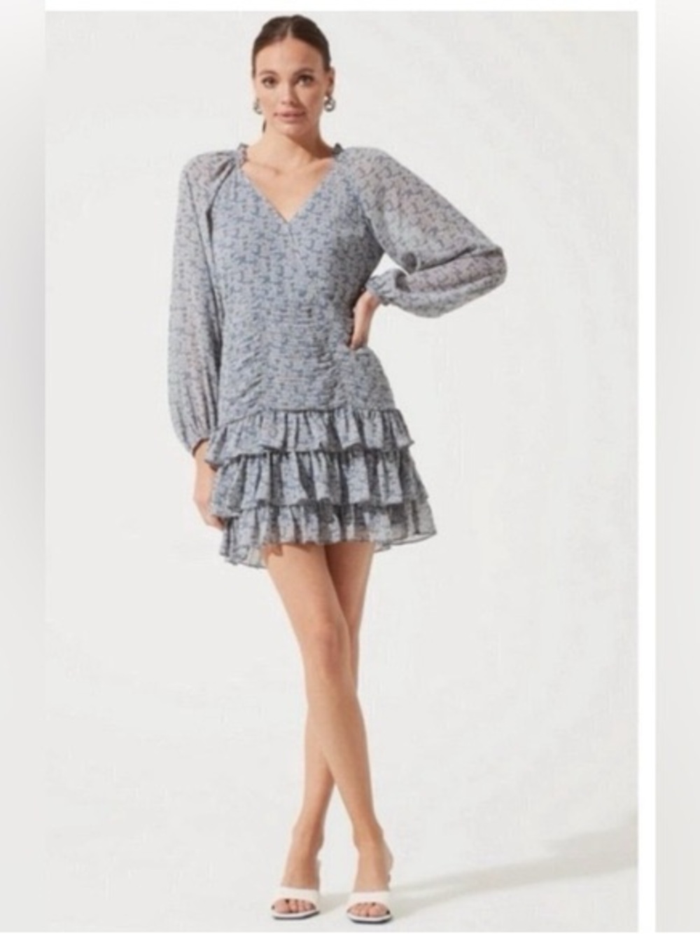 ASTR The Label Tiered Ruffle Mini Dress Blue Floral V-Neck Ruffle Mini Dress